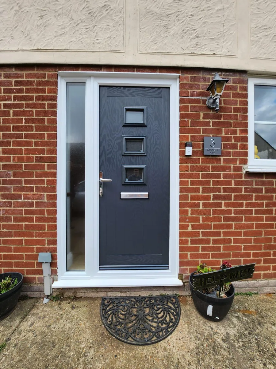 Anthracite Grey Composite Doors, exterior view installed in Romford by Cii Double Glazing