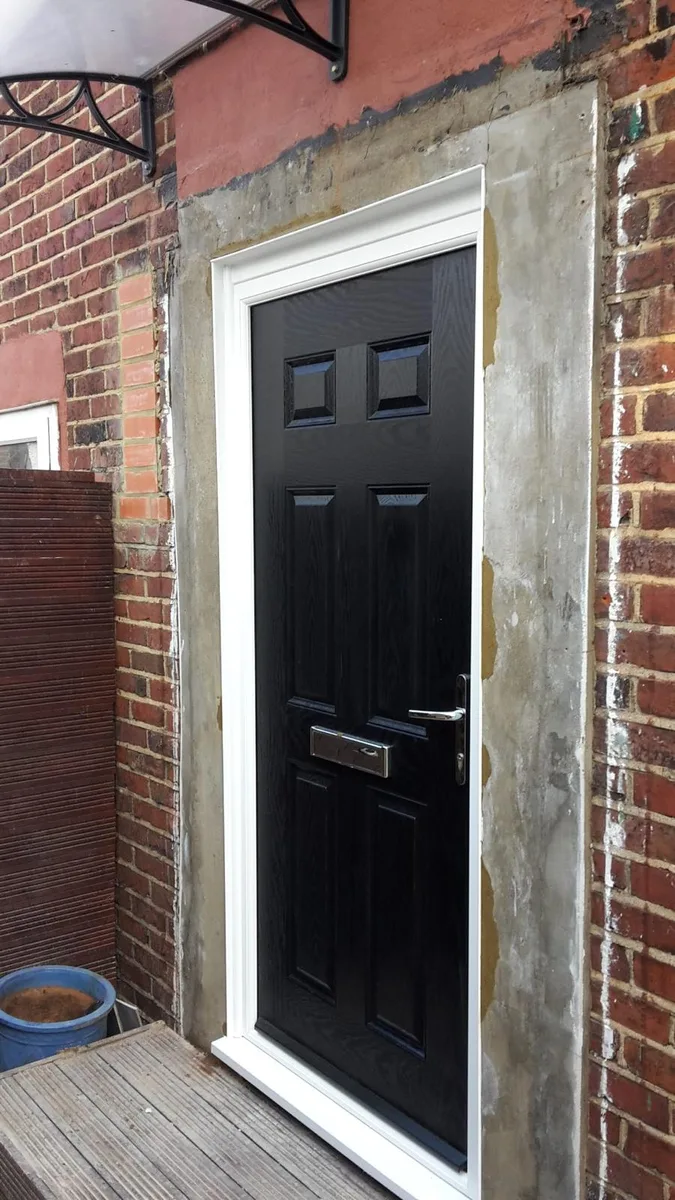 Black Composite Doors, exterior view installed in Romford by Cii Double Glazing