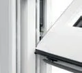 Meeting rail detail